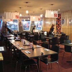 Isshin Japanese Restaurant - Setting up for the second sitting