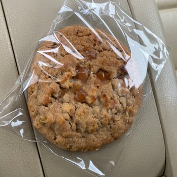 Parkway House - Caramel apple cookie - American Near Me - Hickory, North Carolina