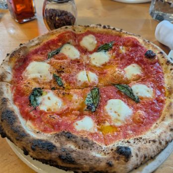 Pizzeria Libretto - Pizza Near Me - Toronto, Ontario Pizzeria Libretto - Pizza Near Me - Toronto, Ontario