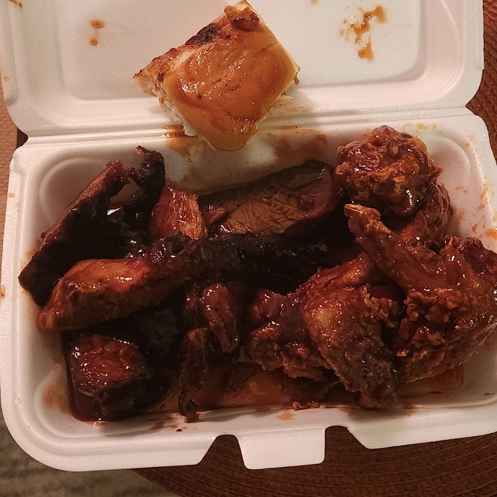 Rickettes - Turkey tips & Wing combo - Barbeque Near Me - Atlanta, Georgia Rickettes - Turkey tips & Wing combo - Barbeque Near Me - Atlanta, Georgia