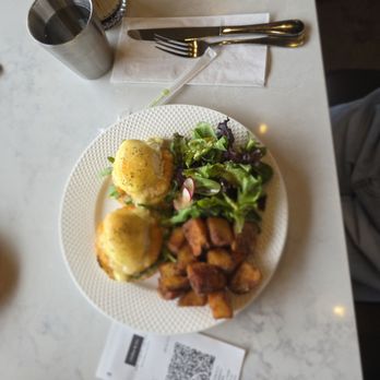 Chillax & Co - Smoked salmon eggs benedict - Breakfast & Brunch Near Me - Richmond Hill, Ontario Chillax & Co - Smoked salmon eggs benedict - Breakfast & Brunch Near Me - Richmond Hill, Ontario