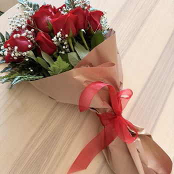 petaluma floral - A dozen roses - Florists Near Me - Petaluma, California petaluma floral - A dozen roses - Florists Near Me - Petaluma, California