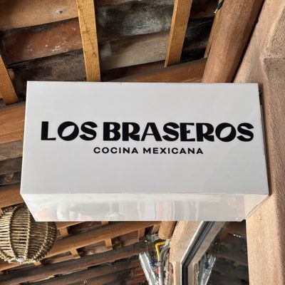 Los Braseros by null