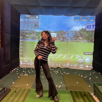 W Screen Golf - First time trying golf! - Golf Near Me - Los Angeles, California W Screen Golf - First time trying golf! - Golf Near Me - Los Angeles, California