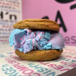 Batch Cookies ‘n Cream
