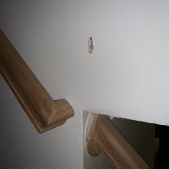 Safe Route Movers - Damage to the wall. - Movers Near Me Safe Route Movers - Damage to the wall. - Movers Near Me