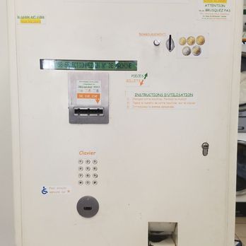 Aquilex - Pay machine. Load your washer/dryer. Close its door. Come over here and enter # and money. Go back to machine and press start. - Laundry Services Near Me - Paris, 75