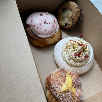 Tall Poppy - Cherry Ripe Cookie, Strawberry Rhubarb Bun, Raspberry and Pistachio Pavlova, Passionfruit and Coconut Cruffin - Bakeries Near Me - New York, New York
