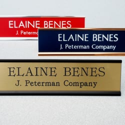 D Engraving Compay - Engraved name plates & holders