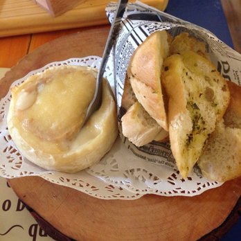 Tascantiga - Cheese with figs and smoked ham (4.90€) - Portuguese Near Me - Sintra, 11 Tascantiga - Cheese with figs and smoked ham (4.90€) - Portuguese Near Me - Sintra, 11