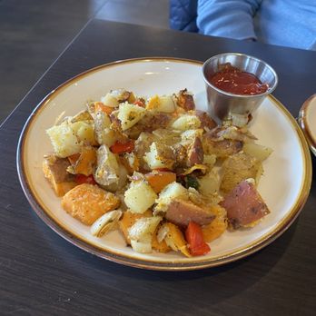 Twisted Fork Brunch Company - Side of potatoes - Breakfast & Brunch Near Me - Bellmore, New York Twisted Fork Brunch Company - Side of potatoes - Breakfast & Brunch Near Me - Bellmore, New York