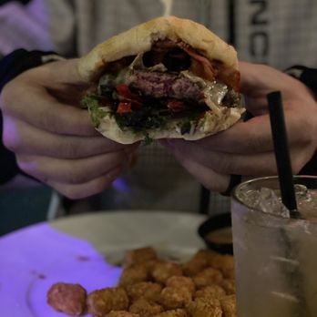 Wingman Birdz + Brewz - Chipotle Burger - Bars Near Me - Walla Walla, Washington