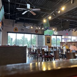 Fairvue Pizza & Pub - Seating Area