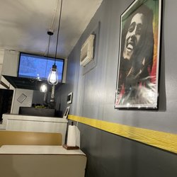 Island Cuisine - Great atmosphere to relax and eat