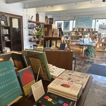 Da Shop - Bookstores Near Me - Honolulu, Hawaii