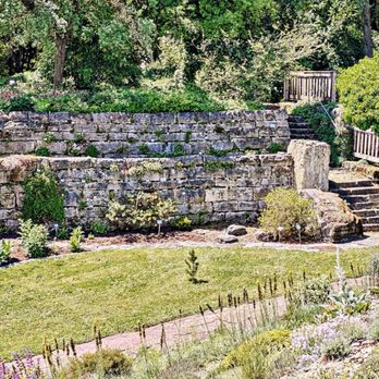 Botanischer Garten - Trockenmauer (12/2025) - Botanical Gardens Near Me - Würzburg, BY