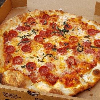 Hutchins Garage - classic pepperoni - Pizza Near Me - Durham, North Carolina Hutchins Garage - classic pepperoni - Pizza Near Me - Durham, North Carolina