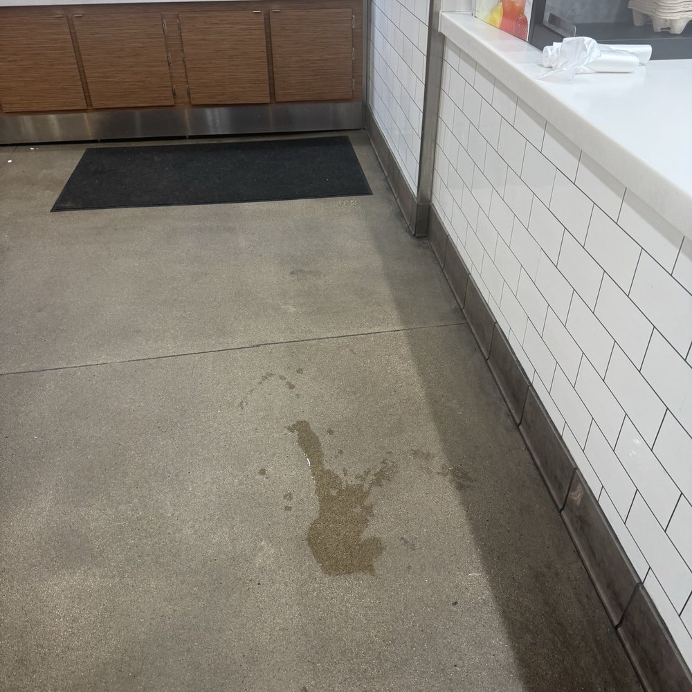 Arby's - Floor that wasn't mopped up on Sunday when I came inside to order. - Fast Food Near Me - Milwaukee, Wisconsin Arby's - Floor that wasn't mopped up on Sunday when I came inside to order. - Fast Food Near Me - Milwaukee, Wisconsin