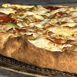 Lumber Axe Bar & Grille - Hand made Pizza