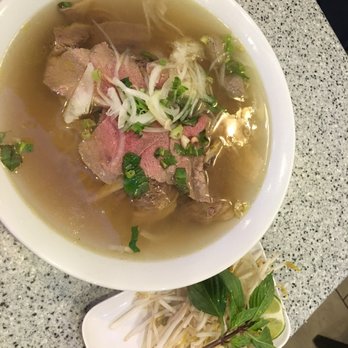 Com Tam Pho 168 - Large pho #101 - Vietnamese Near Me - Toronto, Ontario