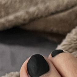 MY TOE THATS HURTING!