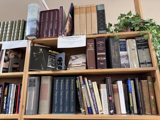 Autumn Leaves Used Books by null