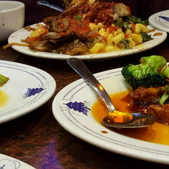 China Buffet - Broccoli and Tofu in Garlic Sauce - Chinese Near Me - Pineville, North Carolina