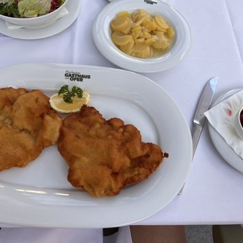 Plachuttas Gasthaus zur Oper - Wiener Schnitzel, cranberry sauce, potato salad - Austrian Near Me - Vienna, 9 Plachuttas Gasthaus zur Oper - Wiener Schnitzel, cranberry sauce, potato salad - Austrian Near Me - Vienna, 9