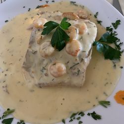 La Grappa - Salmone La Grappa with shrimps.