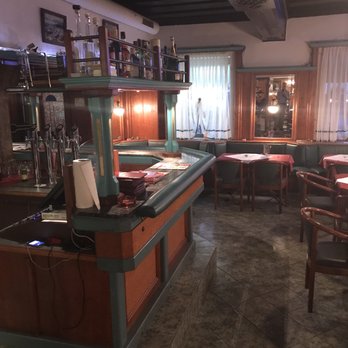Pizzeria La Vita - Dining room - Pizza Near Me - Grein, 4 Pizzeria La Vita - Dining room - Pizza Near Me - Grein, 4