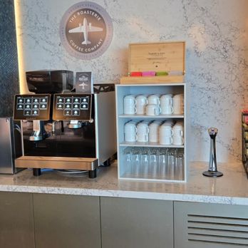 Escape Lounges - Coffee and Water Station - Lounges Near Me - Kansas City, Missouri