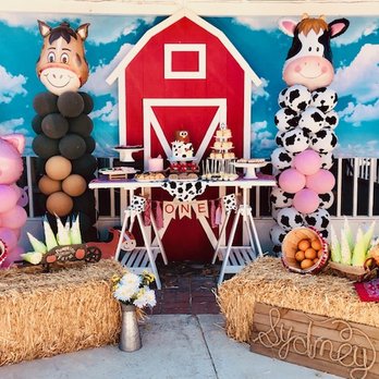 San Jose Balloons - Barnyard theme for Sydney's 1st birthday - Balloon Services Near Me - San Jose, California San Jose Balloons - Barnyard theme for Sydney's 1st birthday - Balloon Services Near Me - San Jose, California