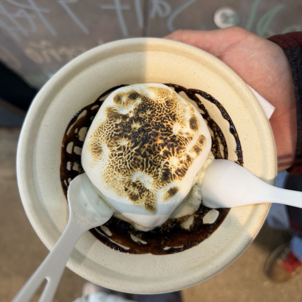 Secret smores sundae with secret breakfast ice cream Secret smores sundae with secret breakfast ice cream