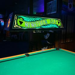 19 Bar - Pool