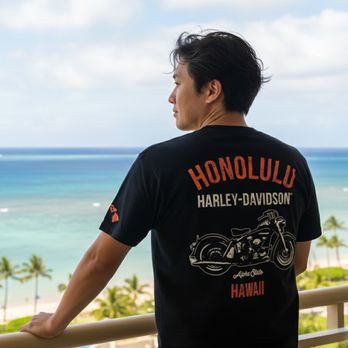 Pacific Harley-Davidson - This tee references the 1959 Duo Glide, the year of Statehood. 100% cotton pocket tee. Our traditional tee fits true to size for durable an - Men's Clothing Near Me - Honolulu, Hawaii Pacific Harley-Davidson - This tee references the 1959 Duo Glide, the year of Statehood. 100% cotton pocket tee. Our traditional tee fits true to size for durable an - Men's Clothing Near Me - Honolulu, Hawaii