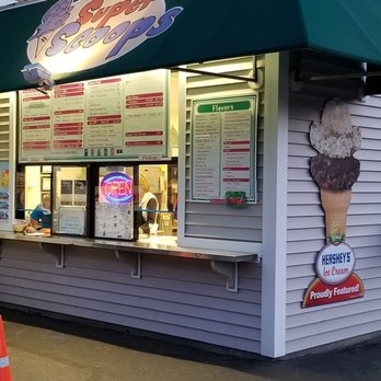 Super Scoops - First visit of the season! - Ice Cream & Frozen Yogurt Near Me - Falmouth, Maine Super Scoops - First visit of the season! - Ice Cream & Frozen Yogurt Near Me - Falmouth, Maine
