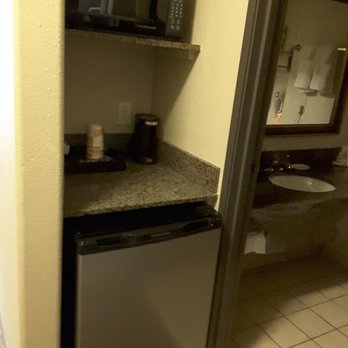 Comfort Inn & Suites Ponca City Near Marland Mansion - Microwave & refrigerator in our room at the Comfort Inn & Suites - Hotels Near Me - Ponca City, Oklahoma Comfort Inn & Suites Ponca City Near Marland Mansion - Microwave & refrigerator in our room at the Comfort Inn & Suites - Hotels Near Me - Ponca City, Oklahoma