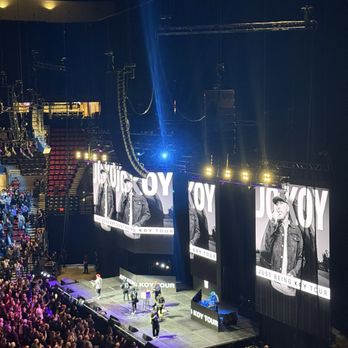 Moda Center - Jo Koy handing out merch after his show - Stadiums & Arenas Near Me - Portland, Oregon Moda Center - Jo Koy handing out merch after his show - Stadiums & Arenas Near Me - Portland, Oregon