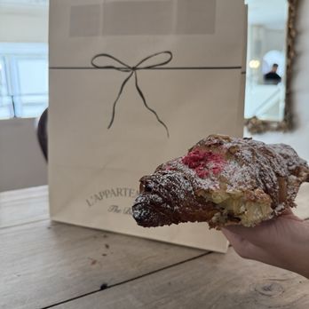 L'Appartement 4F - Le Framboise - Bakeries Near Me - Brooklyn, New York