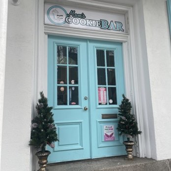 Mom’s Cookie Bar - Entrance off of main street - Desserts Near Me - Doylestown, Pennsylvania Mom’s Cookie Bar - Entrance off of main street - Desserts Near Me - Doylestown, Pennsylvania