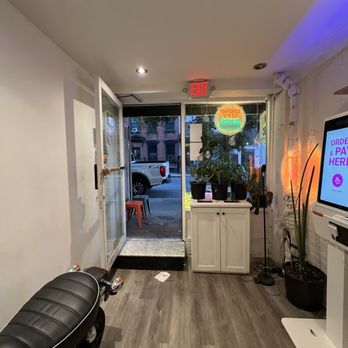Her Boba - Inside of the shop - Bubble Tea Near Me - New York, New York