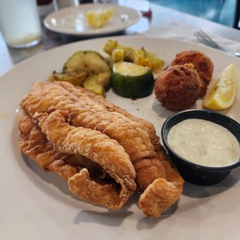 Hull's Seafood - Seafood Near Me - Ormond Beach, Florida