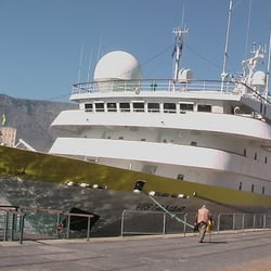 Plantours Kreuzfahrten - MS Vistamar in Kapstat Anlegestelle