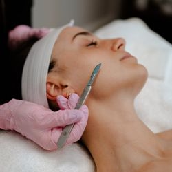 Complete Medical Esthetics - Dermaplaning
