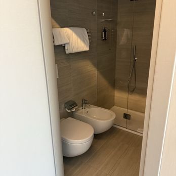 Hotel Glance - Hotels Near Me - Florence, FI