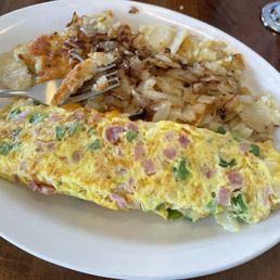 Western omelette, home fries, with onions