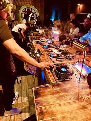 Miami Sound Bar by null