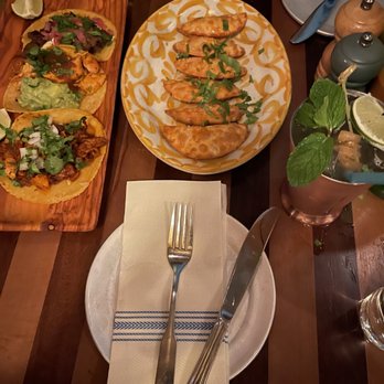 Conmigo - 1 House Chicken Taco, 1 Short Rib Taco, 1 Al Pastor Taco, Spicy Cheese Empanadas - Cocktail Bars Near Me - New York, New York