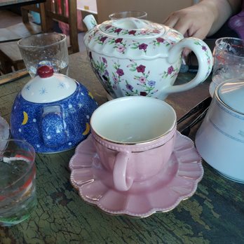 Snapdragon Tea - The beautiful tea pots at snapdragon tea - Coffee & Tea Near Me - Albuquerque, New Mexico