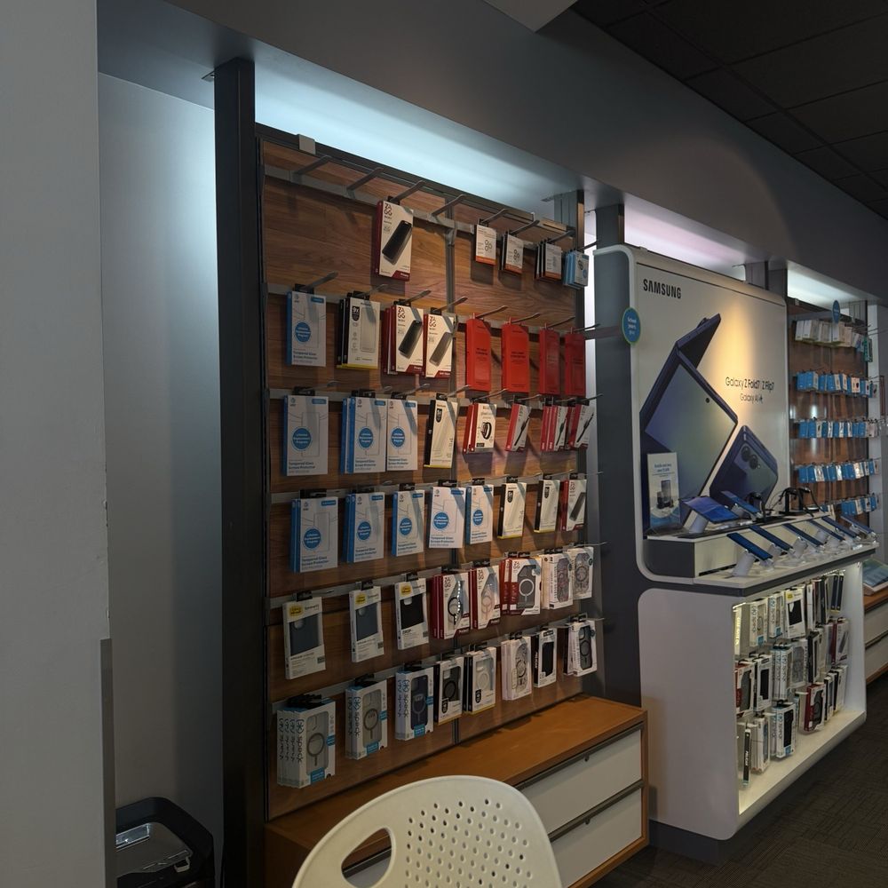 Verizon Store Potomac Yard, Alexandria, VA - Last Updated January 2026 -  Yelp